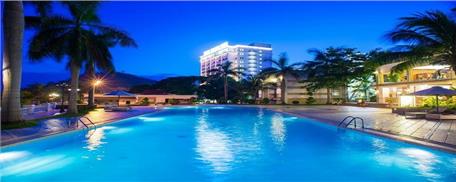 Khách sạn Royal Hạ Long